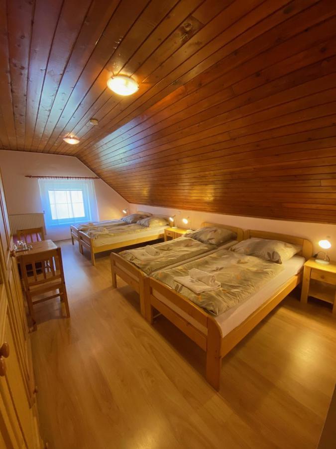 Penzion Ждьяр Экстерьер фото