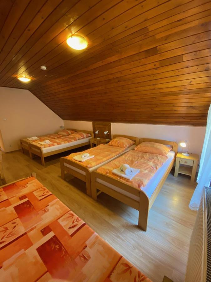 Penzion Ждьяр Экстерьер фото
